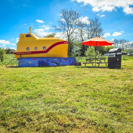 The Yellow Submarine Cheddar Exteriör bild