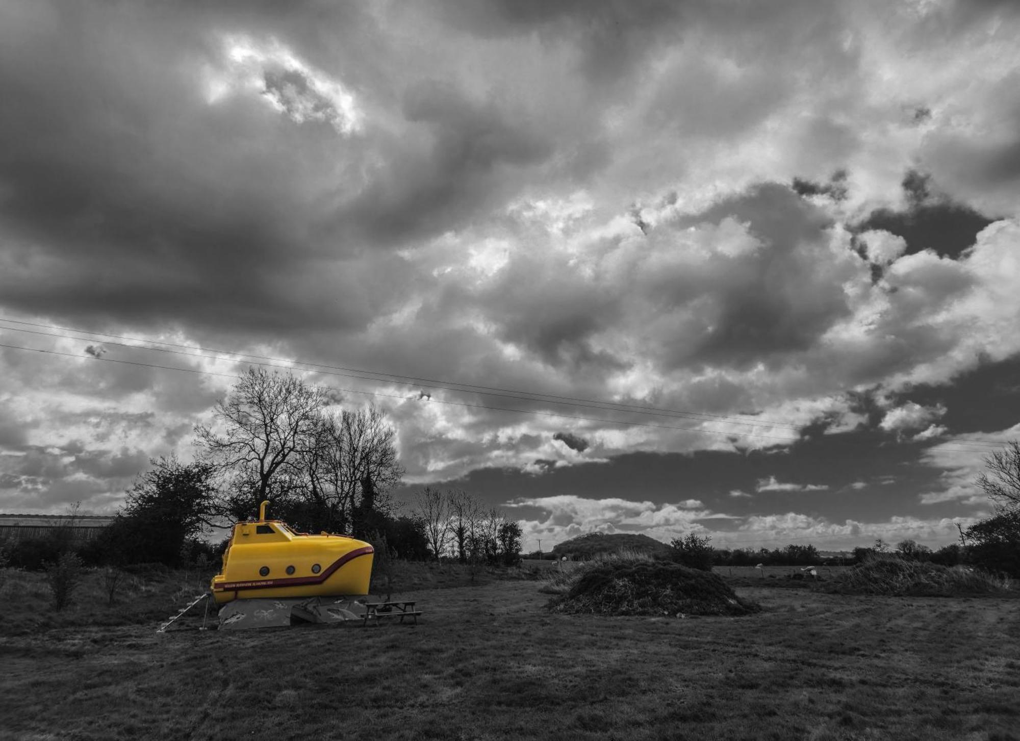 The Yellow Submarine Cheddar Exteriör bild